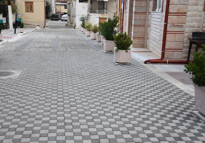 Ολοκληρώθηκε το πλακόστρωτο στην Εκκλησία του Αγίου Δημητρίου Νάουσας